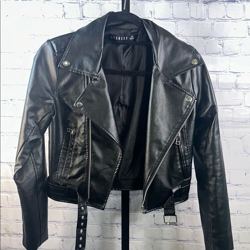 🖤 Lioness Black Faux Leather Moto Jacket XS